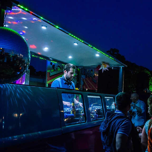 mobile vw disco van lights